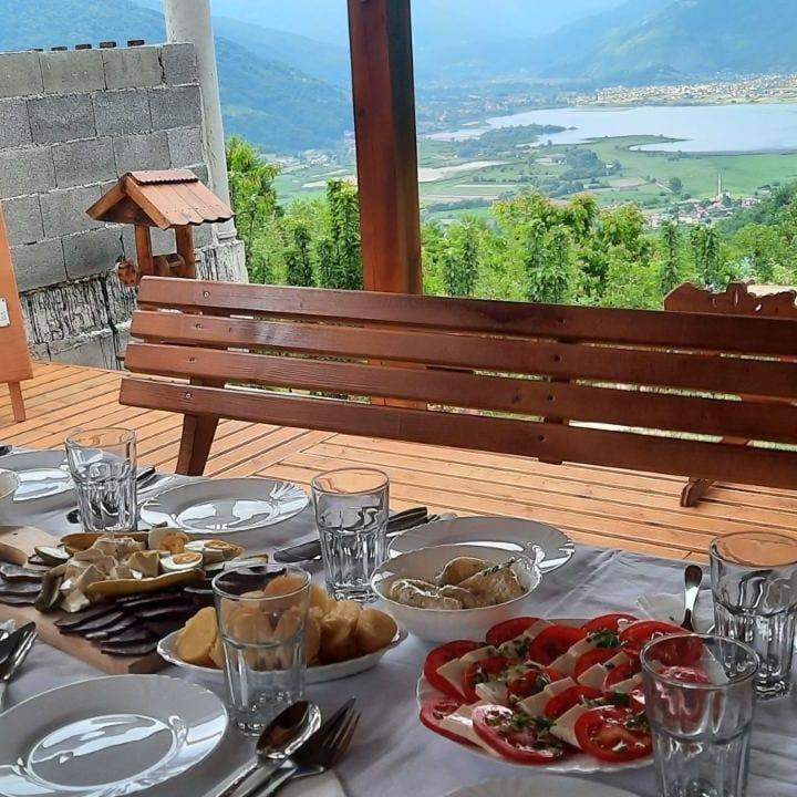 Grandfather'S Place Budevice Plav Bagian luar foto